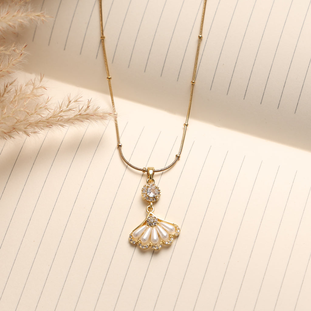 Pearl Shell Necklace Pendant